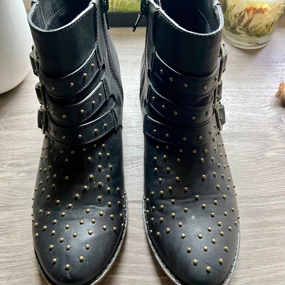 Black studded ankle booties - Picture 2 of 5